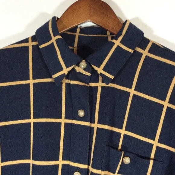 L. L. Bean Button Down Knit Shirt Navy Blue With Gold Size Large - Picture 5 of 11